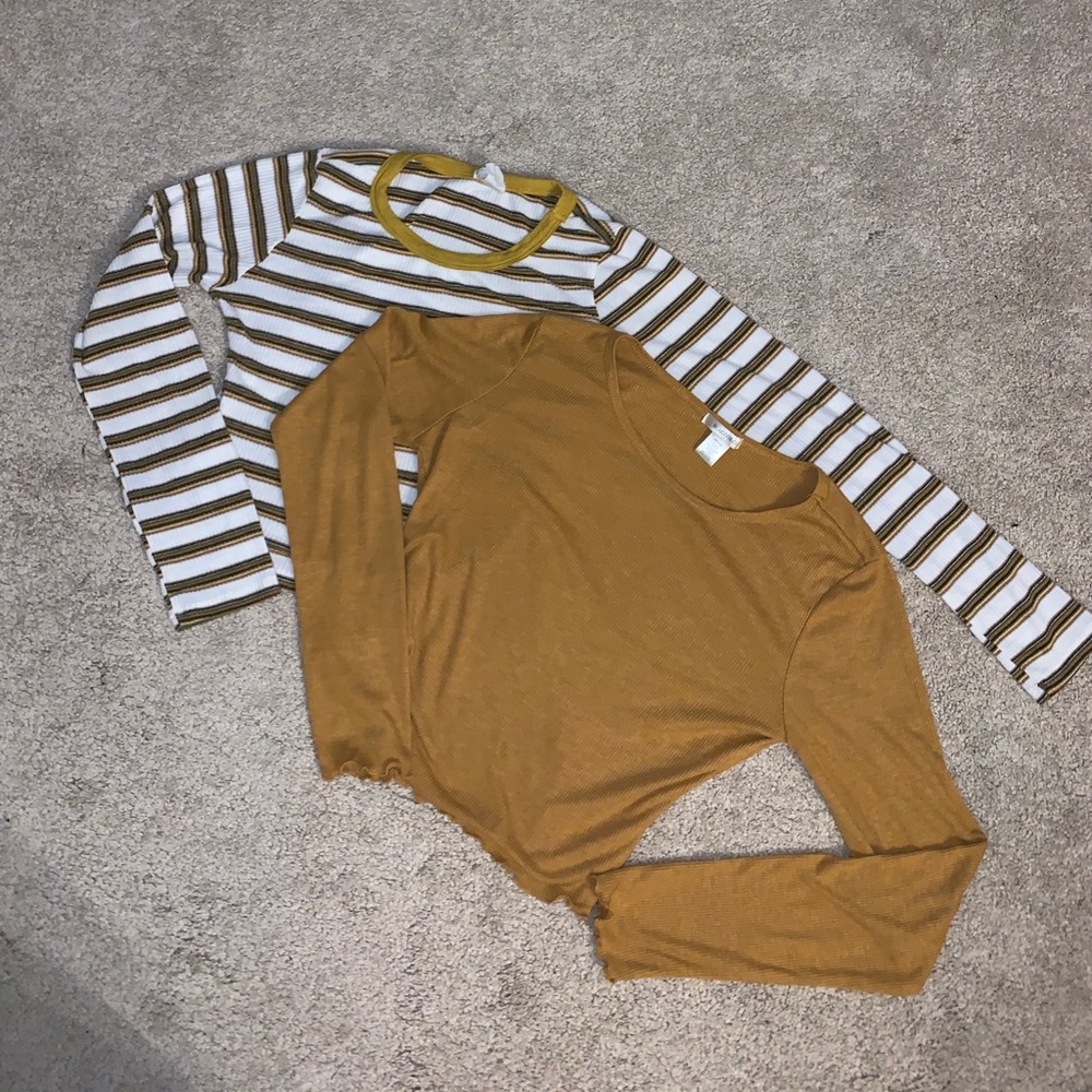 Crop Top Set - Picture 2 of 5